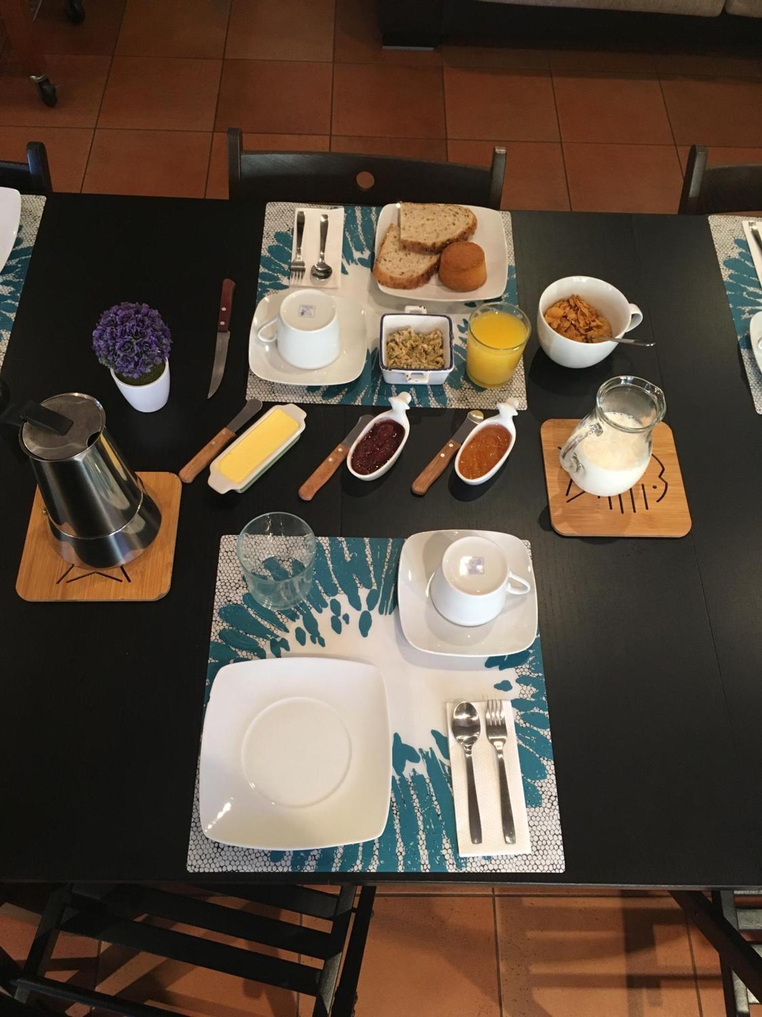 Hostal El Horno Молинасека Екстериор снимка